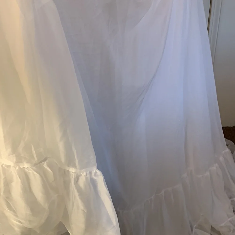 MAC DUGGAL
Ruffle-Sleeve V-Neck Tiered Chiffon Maxi Dress Anthropologie - Picture 9 of 17